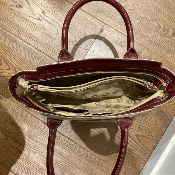 DOONEY & BOURKE All-Weather Leather Tan and Maroon Medium Sized Satchel - Picture 8 of 11